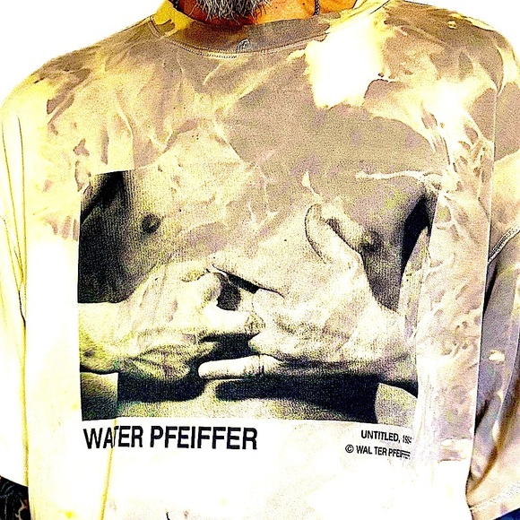 Rare unknown world Japanese tee oversized medium rare Walter pfiffer gra… - Picture 1 of 10